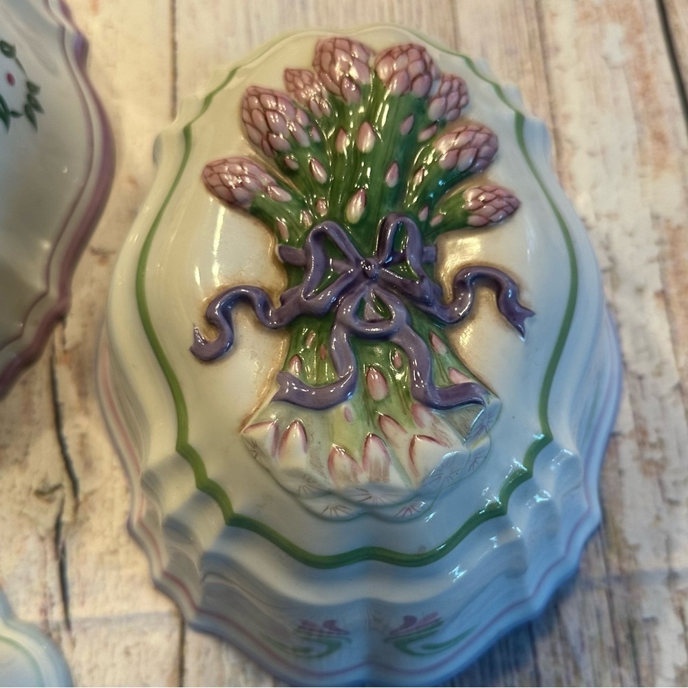The Franklin Mint • Le Cordon Bleu Jello Molds • Set of Three • Collectibles - Picture 8 of 16